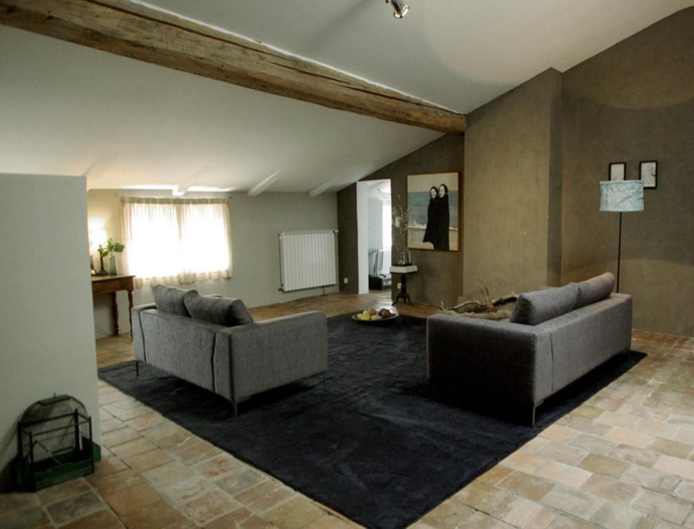 Monte Arena Bed and Breakfast Montaren-et-Saint-Médiers Esterno foto