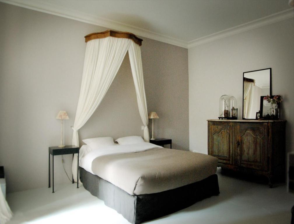 Monte Arena Bed and Breakfast Montaren-et-Saint-Médiers Esterno foto