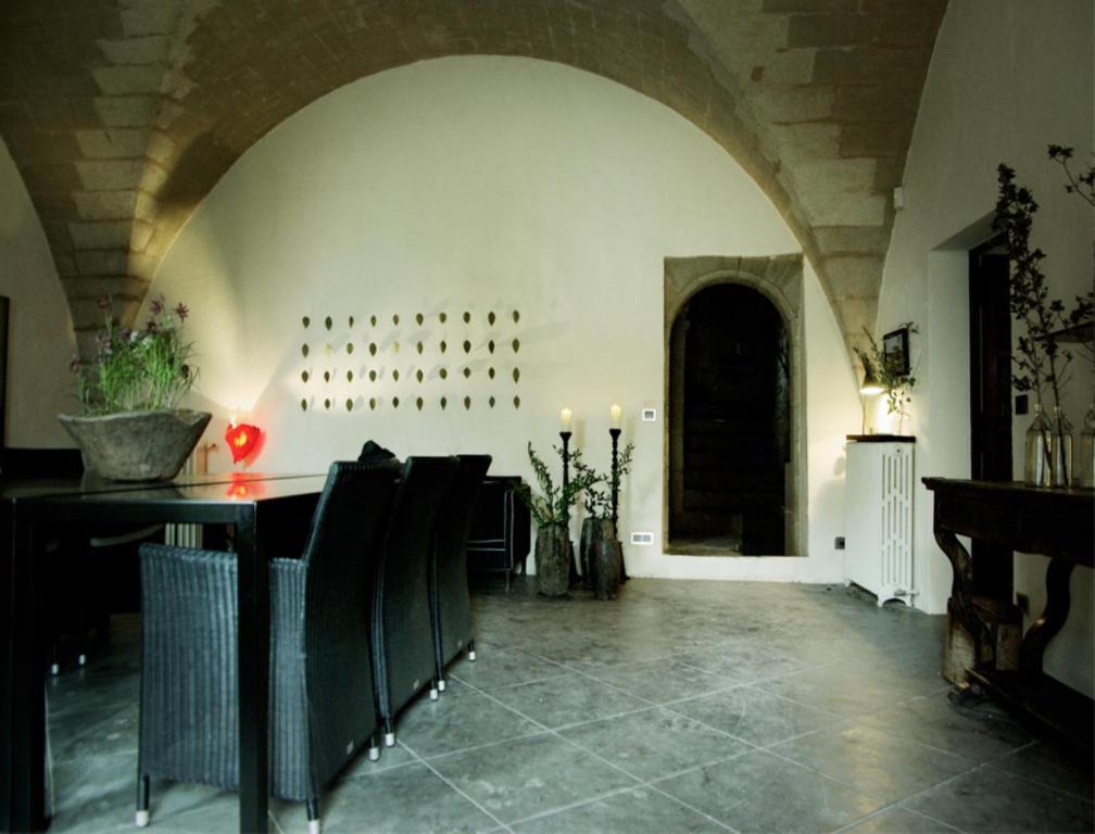 Monte Arena Bed and Breakfast Montaren-et-Saint-Médiers Esterno foto