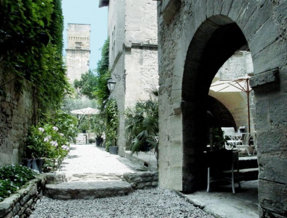 Monte Arena Bed and Breakfast Montaren-et-Saint-Médiers Esterno foto