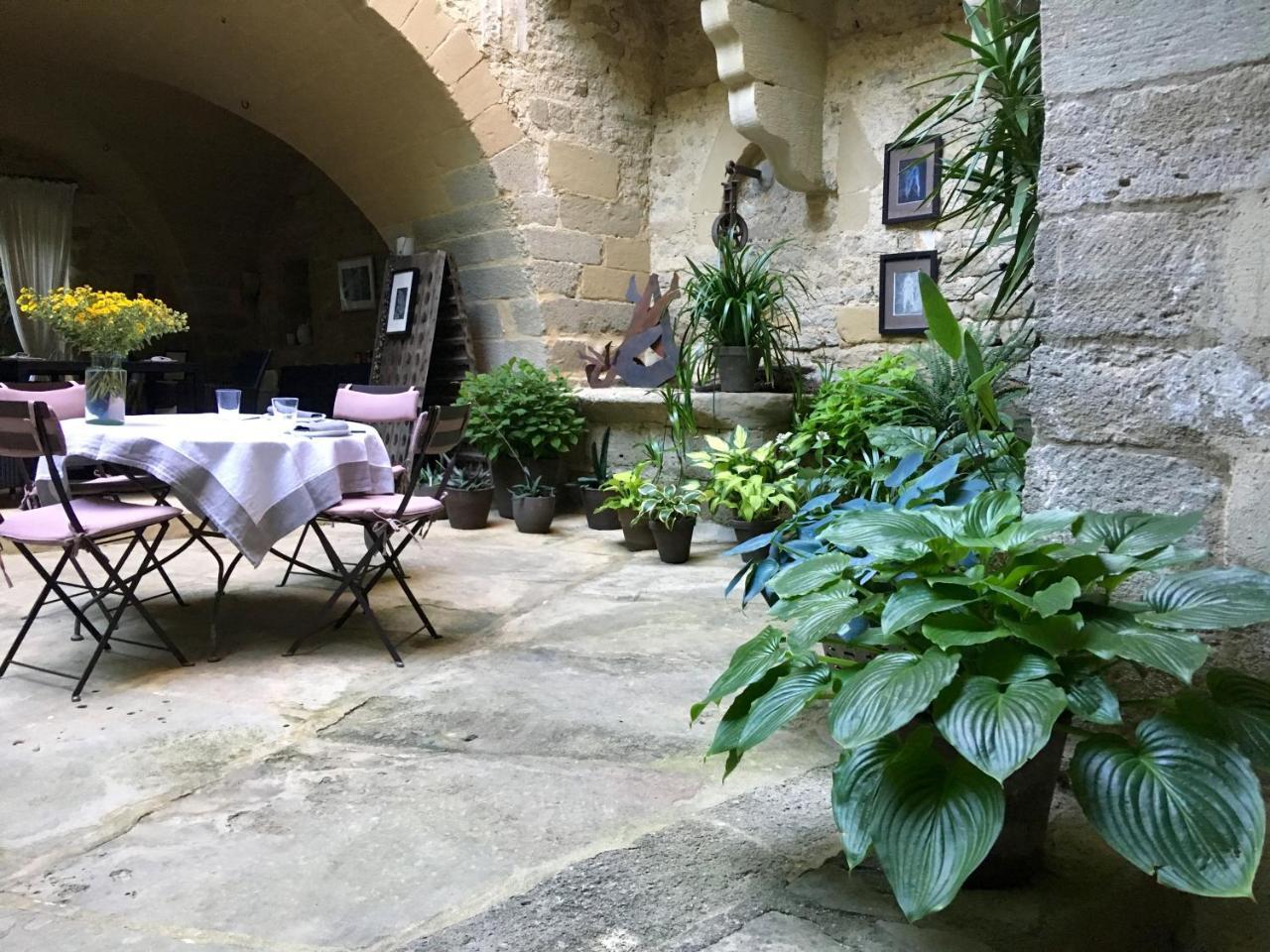 Monte Arena Bed and Breakfast Montaren-et-Saint-Médiers Esterno foto